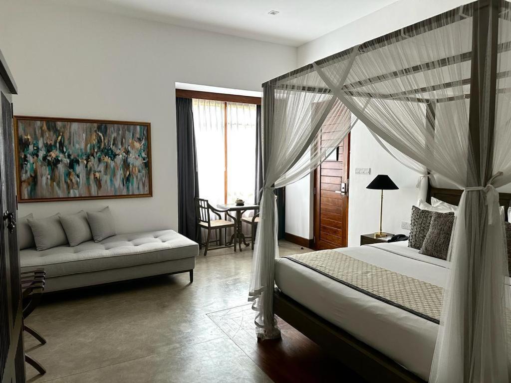 The Villa By Contemporary Ceylon Ваддува Экстерьер фото